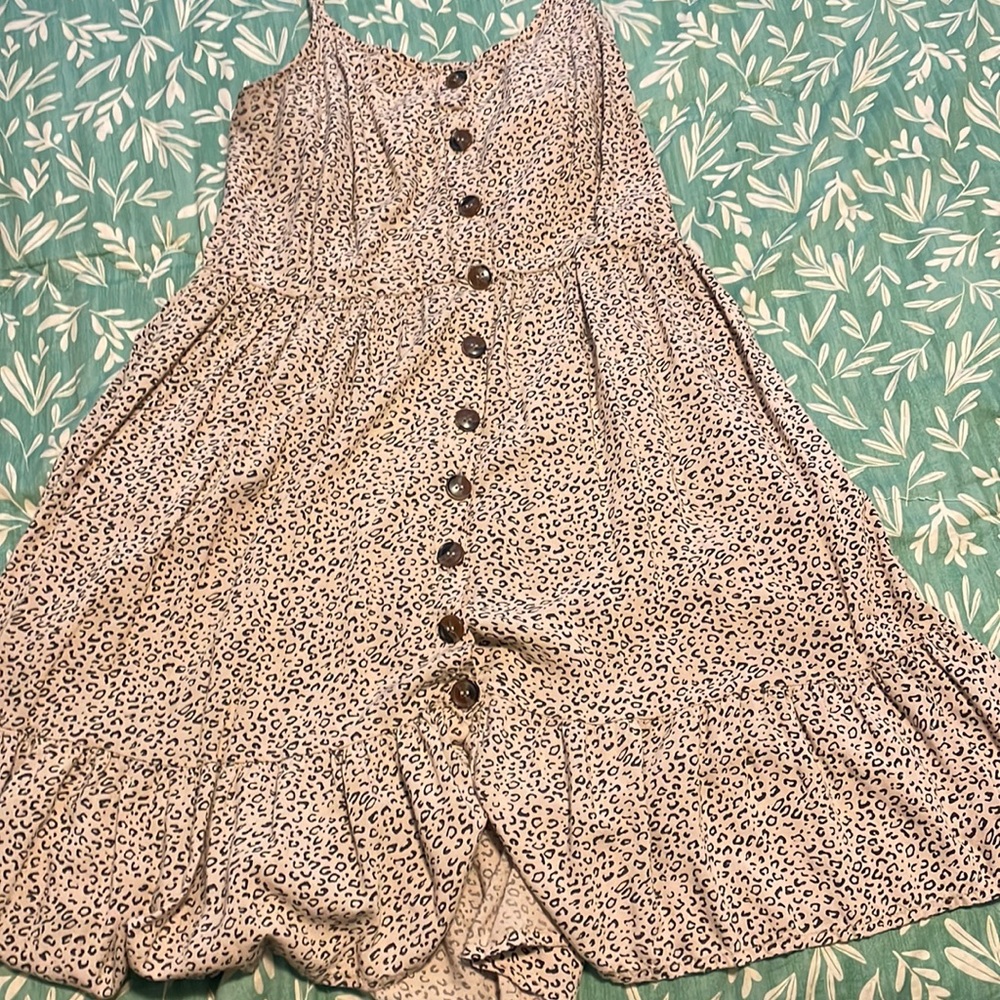 Button cheetah dress